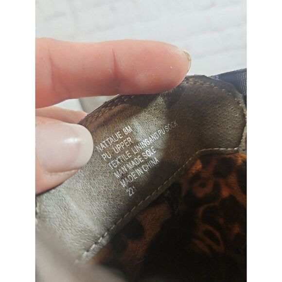 Betsey Johnson B17 'Natalie Heeled Ankle Boots Women's Size 8 - Picture 7 of 7